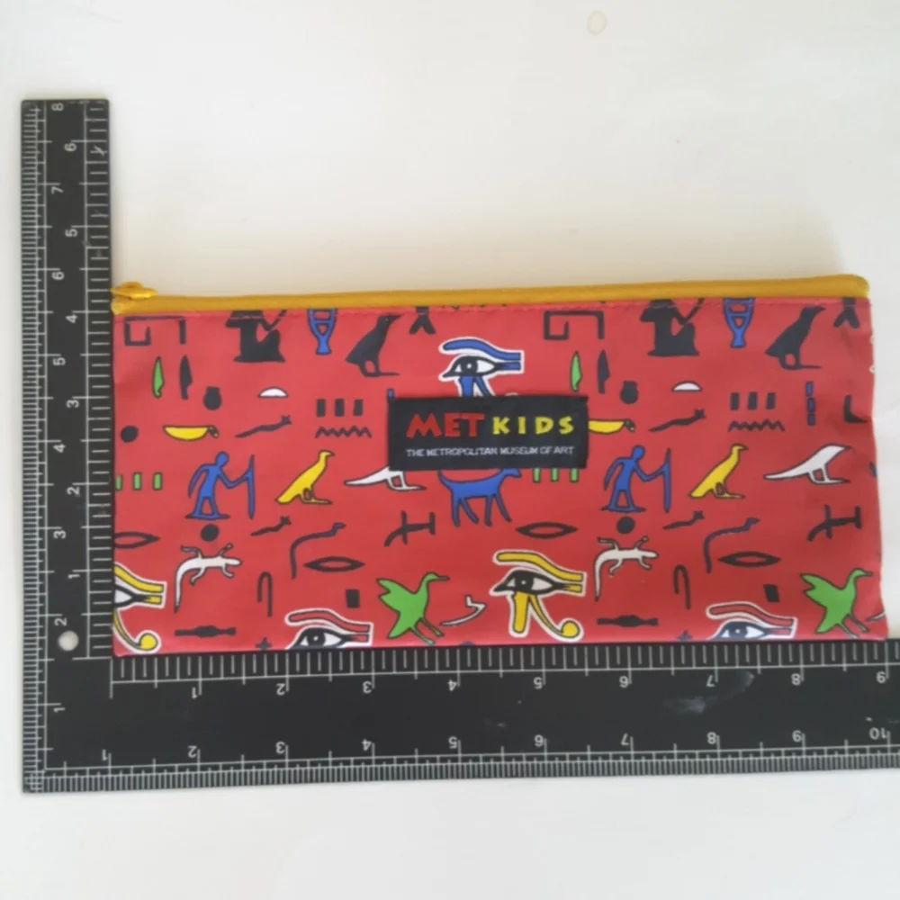The Metropolitan Museum of Art hieroglyphics pattern